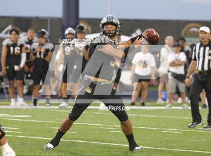 Thumbnail 2 in Polynesian Bowl (Team Mauka vs. Team Makai) photogallery.