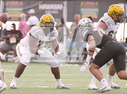 Thumbnail 2 in Polynesian Bowl (Team Mauka vs. Team Makai) photogallery.