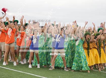 Thumbnail 3 in Polynesian Bowl (Team Mauka vs. Team Makai) photogallery.