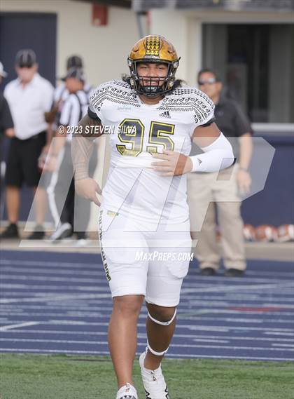 Thumbnail 3 in Polynesian Bowl (Team Mauka vs. Team Makai) photogallery.