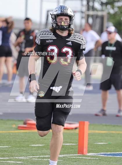Thumbnail 2 in Polynesian Bowl (Team Mauka vs. Team Makai) photogallery.
