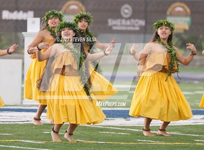 Thumbnail 2 in Polynesian Bowl (Team Mauka vs. Team Makai) photogallery.