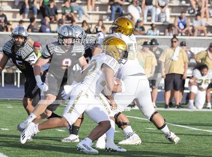 Thumbnail 2 in Polynesian Bowl (Team Mauka vs. Team Makai) photogallery.