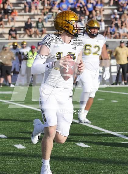 Thumbnail 3 in Polynesian Bowl (Team Mauka vs. Team Makai) photogallery.
