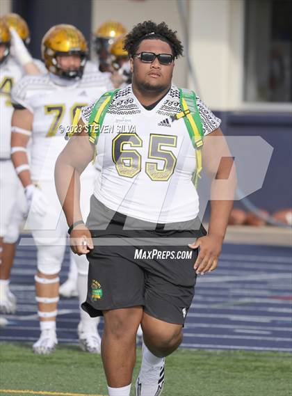 Thumbnail 2 in Polynesian Bowl (Team Mauka vs. Team Makai) photogallery.
