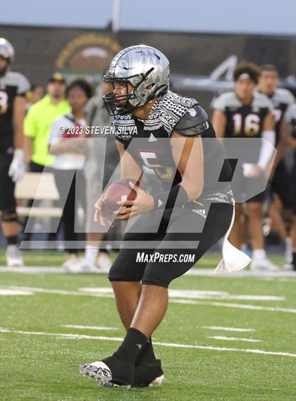 Thumbnail 3 in Polynesian Bowl (Team Mauka vs. Team Makai) photogallery.
