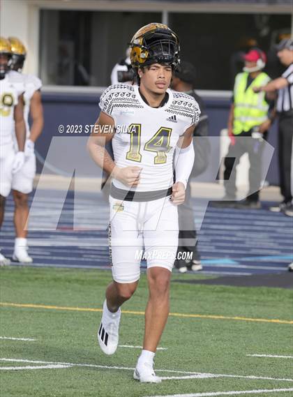 Thumbnail 3 in Polynesian Bowl (Team Mauka vs. Team Makai) photogallery.