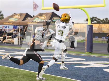 Thumbnail 1 in Polynesian Bowl (Team Mauka vs. Team Makai) photogallery.