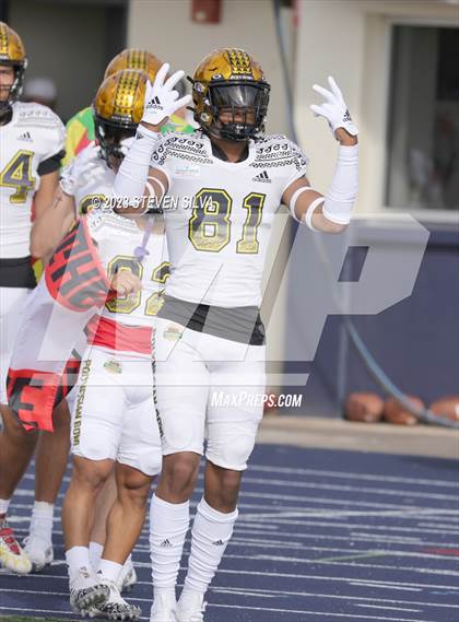 Thumbnail 3 in Polynesian Bowl (Team Mauka vs. Team Makai) photogallery.