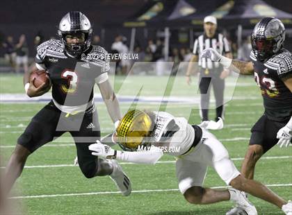 Thumbnail 2 in Polynesian Bowl (Team Mauka vs. Team Makai) photogallery.