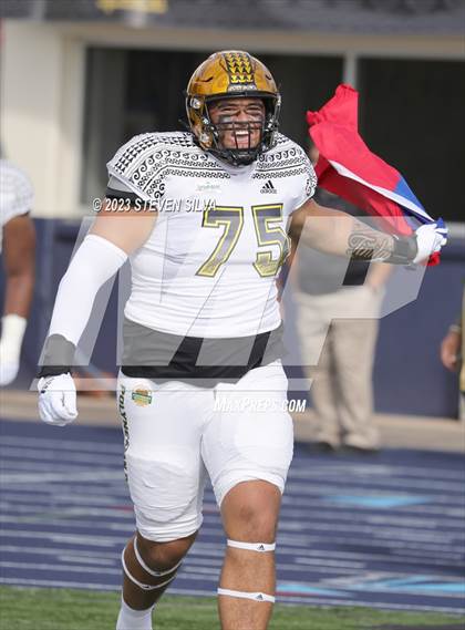 Thumbnail 3 in Polynesian Bowl (Team Mauka vs. Team Makai) photogallery.