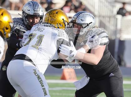 Thumbnail 3 in Polynesian Bowl (Team Mauka vs. Team Makai) photogallery.