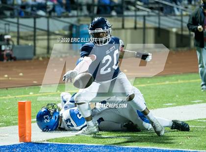 Thumbnail 3 in Conneaut Area vs Oil City (PIAA D10 4A Semi Final) photogallery.