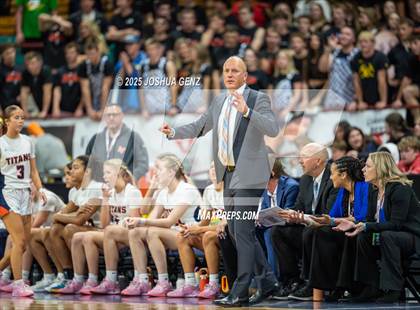 Thumbnail 2 in Riverdale Ridge vs. Legend (CHSAA 6A Final Four) photogallery.
