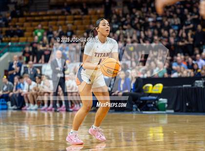 Thumbnail 2 in Riverdale Ridge vs. Legend (CHSAA 6A Final Four) photogallery.