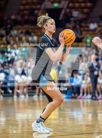 Thumbnail 2 in Riverdale Ridge vs. Legend (CHSAA 6A Final Four) photogallery.