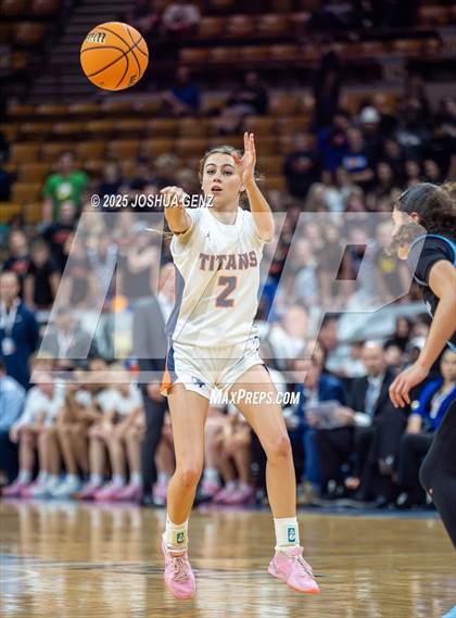Thumbnail 2 in Riverdale Ridge vs. Legend (CHSAA 6A Final Four) photogallery.