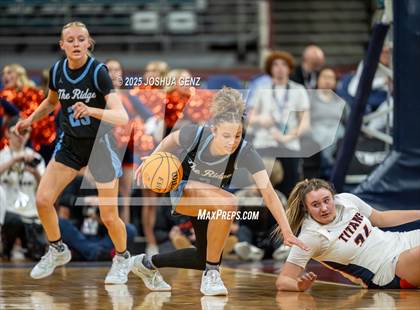 Thumbnail 3 in Riverdale Ridge vs. Legend (CHSAA 6A Final Four) photogallery.
