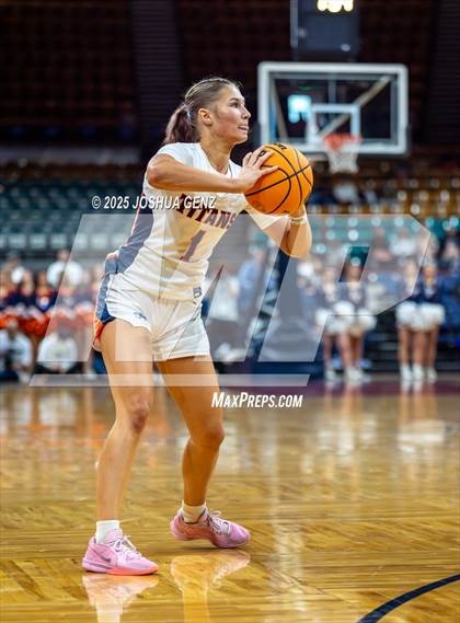 Thumbnail 1 in Riverdale Ridge vs. Legend (CHSAA 6A Final Four) photogallery.