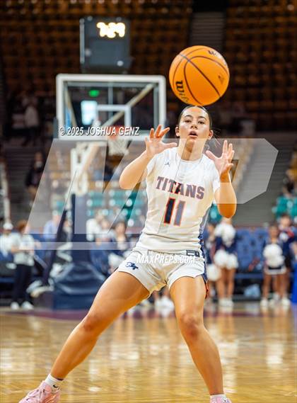 Thumbnail 3 in Riverdale Ridge vs. Legend (CHSAA 6A Final Four) photogallery.