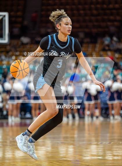 Thumbnail 3 in Riverdale Ridge vs. Legend (CHSAA 6A Final Four) photogallery.