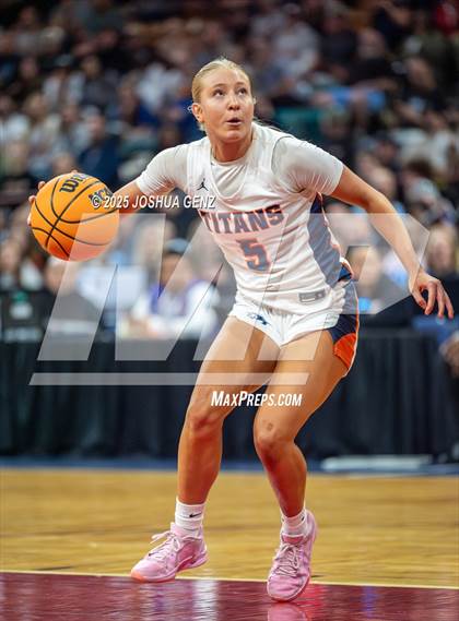 Thumbnail 1 in Riverdale Ridge vs. Legend (CHSAA 6A Final Four) photogallery.