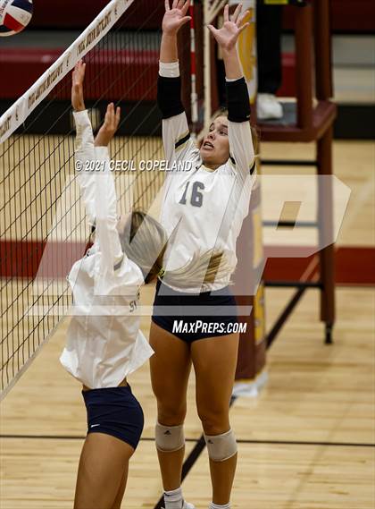 Thumbnail 3 in St. Pius X Catholic @ Lassiter photogallery.