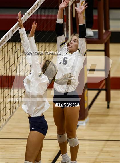 Thumbnail 2 in St. Pius X Catholic @ Lassiter photogallery.
