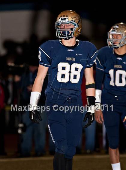 Thumbnail 3 in Centennial vs. Vista Murrieta (CIF SS Inland Division Final) photogallery.