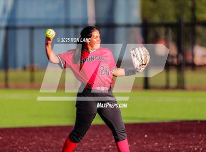 Thumbnail 2 in Mustang @ Ponca City photogallery.