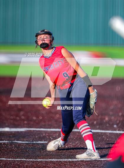 Thumbnail 1 in Mustang @ Ponca City photogallery.