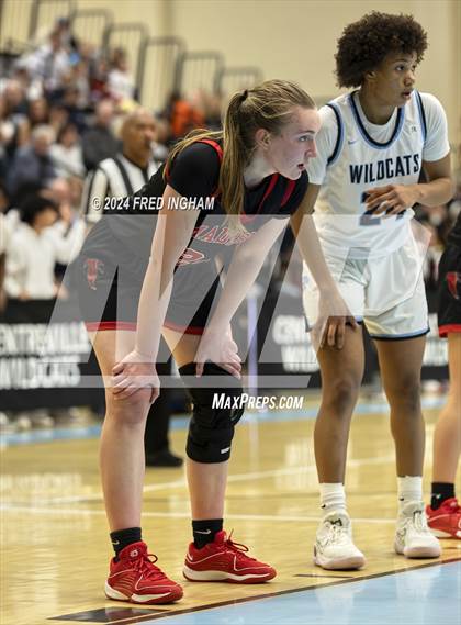 Thumbnail 1 in James Madison vs Centreville (VHSL Region D Semifinal) photogallery.
