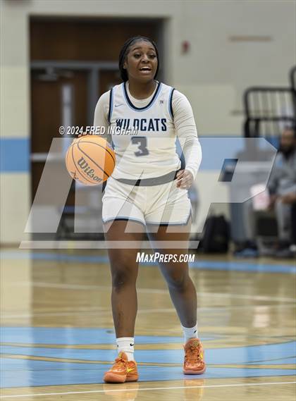 Thumbnail 2 in James Madison vs Centreville (VHSL Region D Semifinal) photogallery.