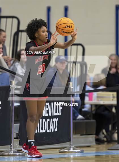 Thumbnail 2 in James Madison vs Centreville (VHSL Region D Semifinal) photogallery.