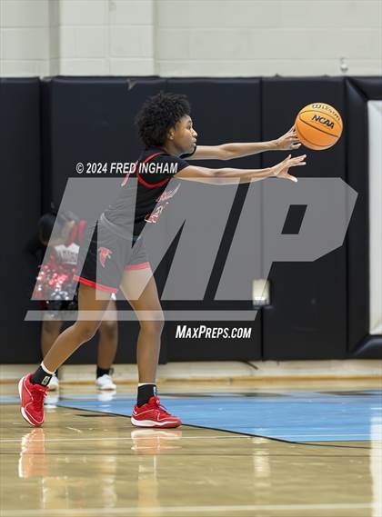 Thumbnail 1 in James Madison vs Centreville (VHSL Region D Semifinal) photogallery.