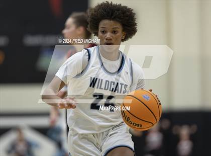 Thumbnail 1 in James Madison vs Centreville (VHSL Region D Semifinal) photogallery.