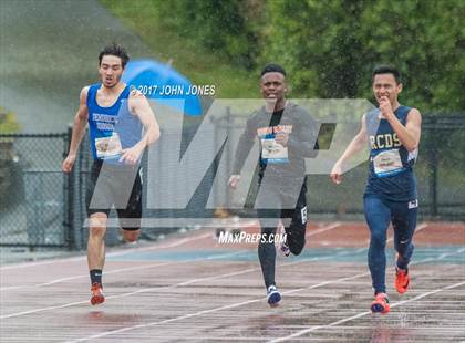 Thumbnail 2 in 50th Annual Loucks Games (Men's 400 Meter Dash) photogallery.