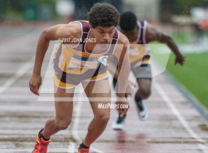 Thumbnail 2 in 50th Annual Loucks Games (Men's 400 Meter Dash) photogallery.