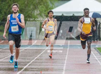 Thumbnail 1 in 50th Annual Loucks Games (Men's 400 Meter Dash) photogallery.