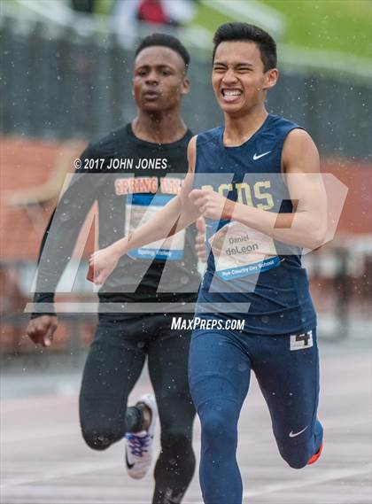 Thumbnail 3 in 50th Annual Loucks Games (Men's 400 Meter Dash) photogallery.