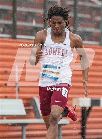 Thumbnail 1 in 50th Annual Loucks Games (Men's 400 Meter Dash) photogallery.
