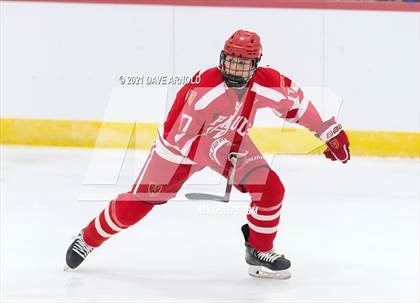 Thumbnail 2 in Loomis Chaffee School vs. St. Paul's (St. Paul's Thanksgiving Jamboree - Scrimmage) photogallery.