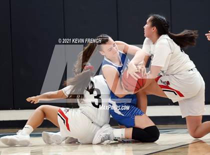 Thumbnail 1 in Snowflake vs. Page (AIA 3A Final) photogallery.