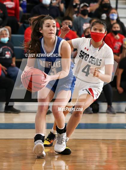 Thumbnail 1 in Snowflake vs. Page (AIA 3A Final) photogallery.