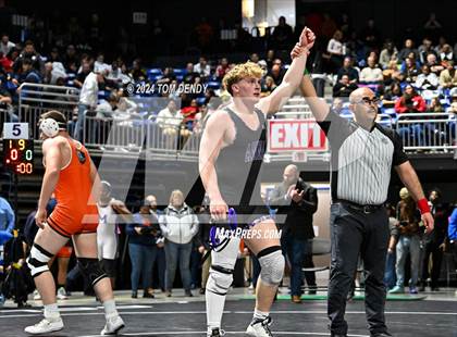 Thumbnail 1 in UIL 5A/6A State Championships - 3rd-5th place finals photogallery.