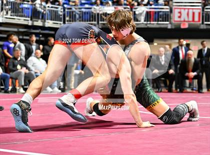 Thumbnail 1 in UIL 5A/6A State Championships - 3rd-5th place finals photogallery.