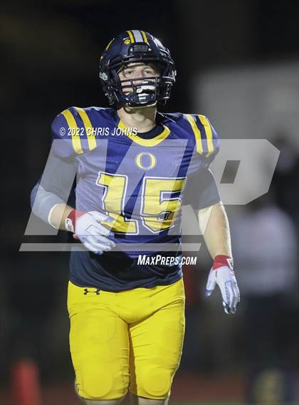 Thumbnail 3 in Edwardsville vs. O'Fallon (IHSA 8A First Round Playoff) photogallery.