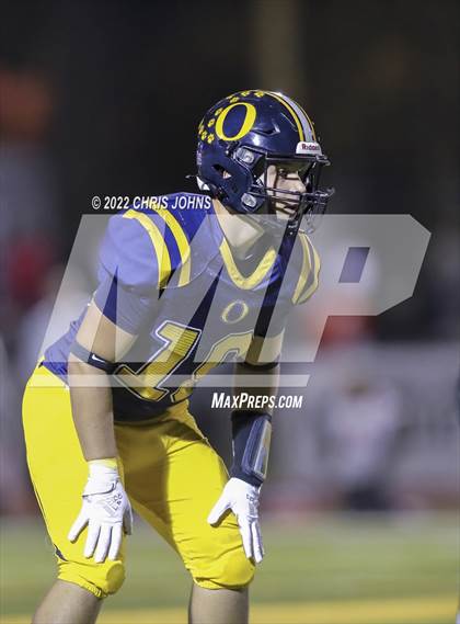 Thumbnail 1 in Edwardsville vs. O'Fallon (IHSA 8A First Round Playoff) photogallery.