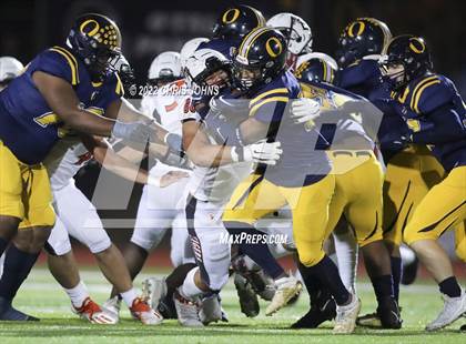 Thumbnail 2 in Edwardsville vs. O'Fallon (IHSA 8A First Round Playoff) photogallery.