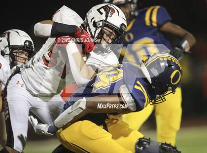 Thumbnail 2 in Edwardsville vs. O'Fallon (IHSA 8A First Round Playoff) photogallery.